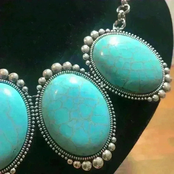 Beautiful‎ Blue Piece - Picture 2 of 3